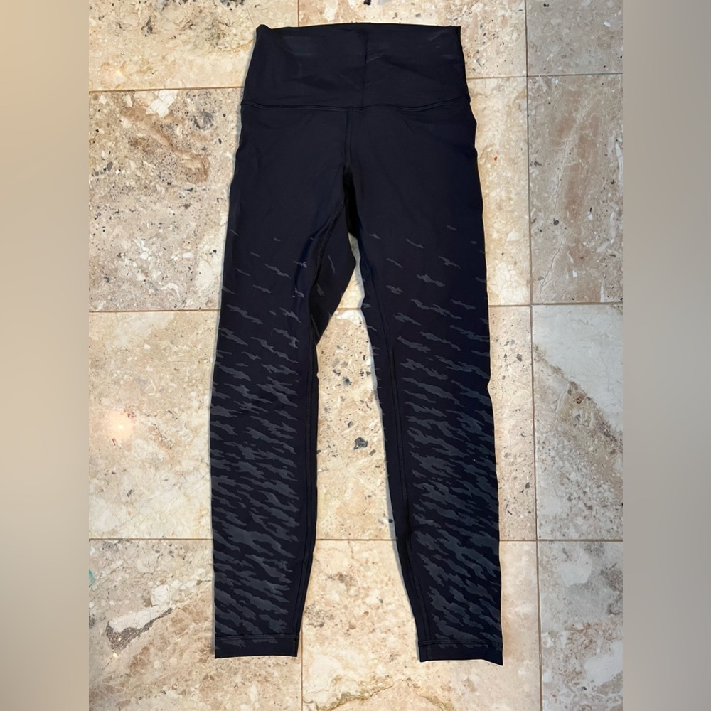 Lululemon leggings size 4